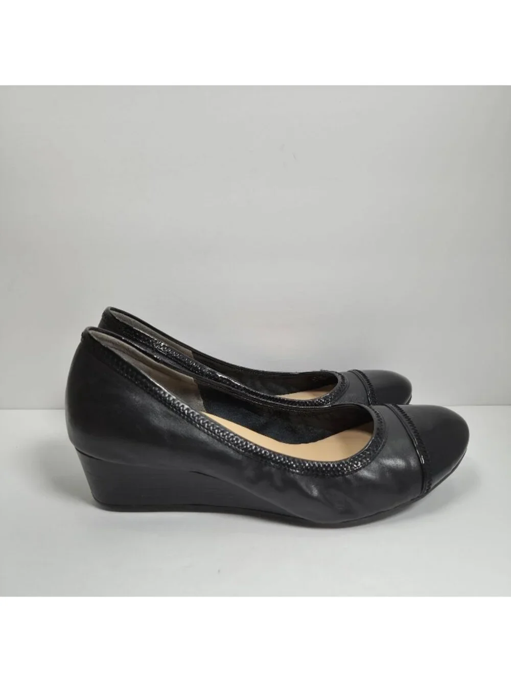 Cole Haan Women's Black Leather Wedge Slip On Pumps D38134 US Size 8B